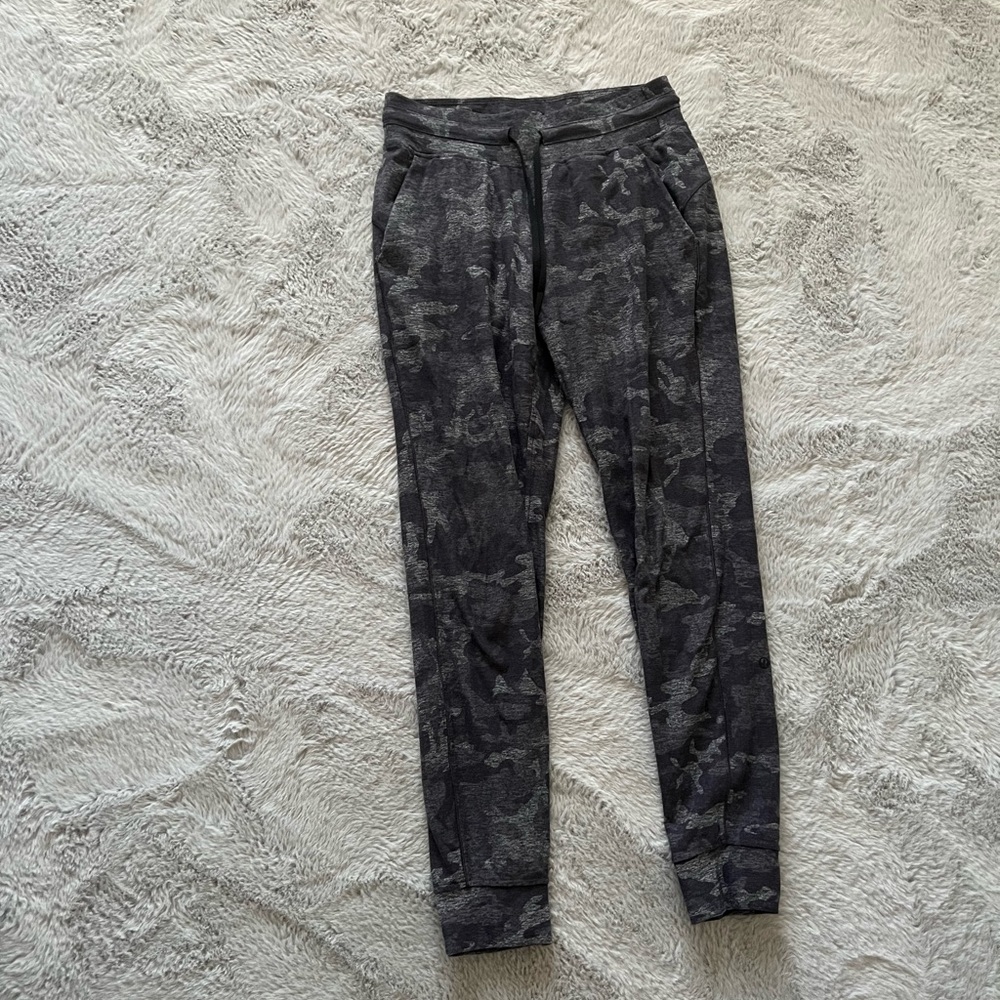 Lululemon gray and navy camp joggers